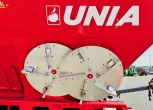 Rozsiewacz uniwersalny do nawozu i wapna Unia RCW 60 Plac firma Korbanek