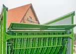 Ściana uchylna Przyczepa samozbierajaca do zielonek Bergmann Shuttle 450 S Duża pojemność Plac firma Korbanek Niemiecki producen