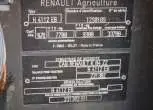 Czytelna tabliczka znamionowa z wszystkimi niezbędnymi informacjami w ciągniku Claas Renault Ares 630 RZ