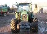 Obciąznik przedni zamontowany w ciągniku Fendt 309 Ci 