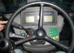 Kierownica i deska rozdzielacza używanego ciągnika rolniczego Fendt 410 Vario wystwionego na sprzedaż 