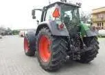 Zadbany używany ciągnik rolniczy  Fendt 926widok na tył pojazdu 