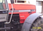 Dostęp do silnika z osprzętem w Massey Ferguson 3630