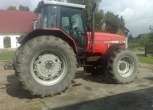 Niezawodny Ciągnik Massey Ferguson 8150 do zadań specjalnych