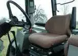 Kabina MF 8140 - kierownica oraz siedzenie operatora 