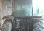Tylny układ zwieszenia narzędzi w ciągniku rolniczym Massey Feruson 3050