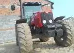widok z przodu ciągnika Massey Ferguson 5465 bardzo dobry stan techniczny