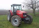 używany ciągnik rolniczy Massey Ferguson 4370 rok produkcji 2001 przód ciągnika
