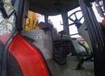 Fotel operatora i kierownica w ciągniku Massey Fergusom 8150