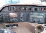 Deska rozdzielcza w traktorze John Deere 8820.