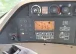 Deska rozdzielcza w ciagniku John Deere 8320 .