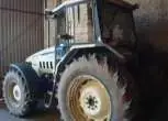 Widok na bok używanego garażowanego traktora rolniczego Lamborghini Turbo 90 używany z 2002