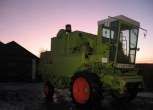 Używany Kombajn zbożowy CLaas Mercator 80 widok z prawej strony
