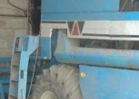 garażowany używany kombajn zbożowy Bizon Z-110 Hydrostatic z kabiną