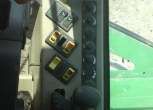 Panel sterujący w kombajnie John Deere 2056.