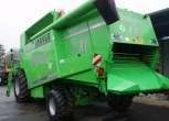Widok z tyłu zielony używany kombajn do zboża Deutz Fahr typ Topliner 8 XL rok produkcji 2000 korbanek.pl