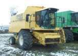 Kombajn zbożowy New Holland TX 68 PLUS rok produkcji 2001 