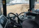 wnętrze kabiny ciągnika Massey Ferguson 5465 używany