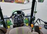John Deere 5070 M widok z kabiny fotel oepratora deska rozdzielcza korbanek.pl