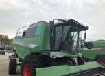 Kombajn zbożowy używany Fendt 6335 widok z przodu 
