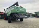 Kombajn  FENDT 6335 C 6-klawiszowy na placu utwardzonym placu widok z tyłu
