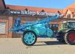 opryskiwacz berthoud zaczepiony do ciagnika fendt