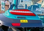 Ciągnik rolniczy marki AUPAX model 5130 ADVANCED Stage V widok na oświetlenie