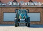 Ciągnik rolniczy marki AUPAX model 4110 Stage V widok na przód