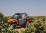 UTV Corvus Terrain na polu