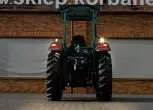 Pełne oświetlenie robocze ciągnika Arbos 3065 z tyłu