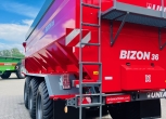 Duża ogromna przyczepa przeladowcza unia group bizon 36 3-osiowa plac korbanek