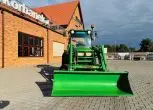 kompaktowy-wielozadaniowy-traktor-ciagnik-john-deere-seria-r-4049-z-ladowacz-czolowy-przedni-tuz--plac-firma-korbanek