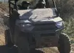 Quad Polaris Ranger 1000 XP z miejscem na przewożenie towarów atv