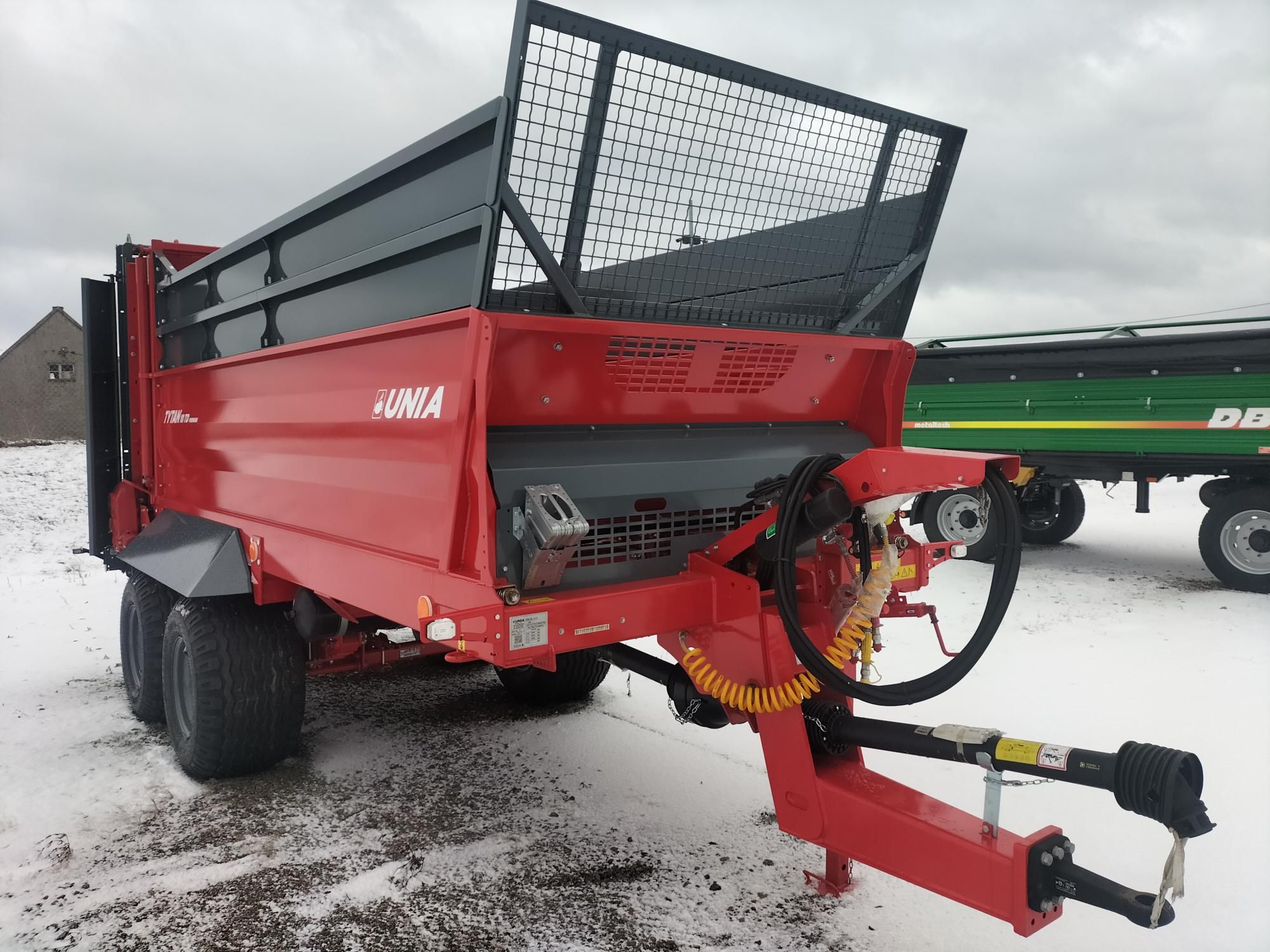 Rozrzutnik obornika Unia Group tandem Tytan 10 PREMIUM TD 2 walce pionowe z talerzami