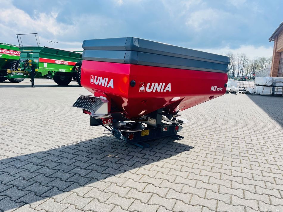 Precyzyjny zawieszany rozsiewacz nawozu Unia Group MX 1000 z limiterem i nadstawkami