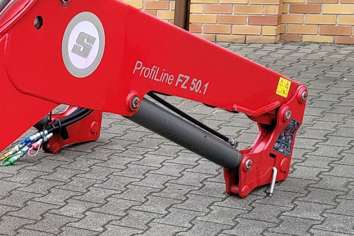 Mechaniczny system ryglowania, zapinania ładowacza czołowego STOLL ProfiLine FZ 50.1 do mocowań zamontowanych na ciągniku rolniczym
