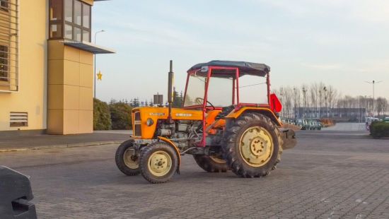 Ciągnik Ursus C330