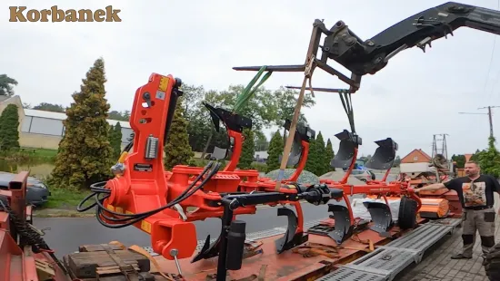 Pan Sławomir zakupił od firmy Korbanek pług francuskiej marki Gregoire Besson - postawił na jakość.