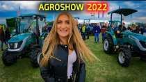 Embedded thumbnail for Karolina na wystawie maszyn rolniczych AGROSHOW Bednary 2022