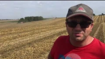 Embedded thumbnail for Rolnik - Pan Suszek z Lublina zachwycony kombajnem ROSTSELMASH RSM 161 - obejrzyj testy na polu