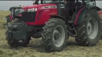 Embedded thumbnail for Pokazy nowości Massey Ferguson 2015 - Ignasin 13.04.2015