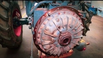 Embedded thumbnail for To nie URSUS - cóż zrobić?! Wymienić zatartą pompę olejową sterowania przekładnią Fendt 312