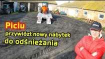 Embedded thumbnail for Piciu pędzi by dowieźć ciągnik z pługiem do odśnieżania i posypywarką