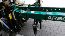 Embedded thumbnail for Rozkładanie ramy siewnika punktowego ARBOS 8-rzędowego