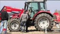 Embedded thumbnail for Pokazy Nowości Massey Ferguson - Gołotczyzna, 12.04.2014 (ostatni pokaz Demo Tour 2014)