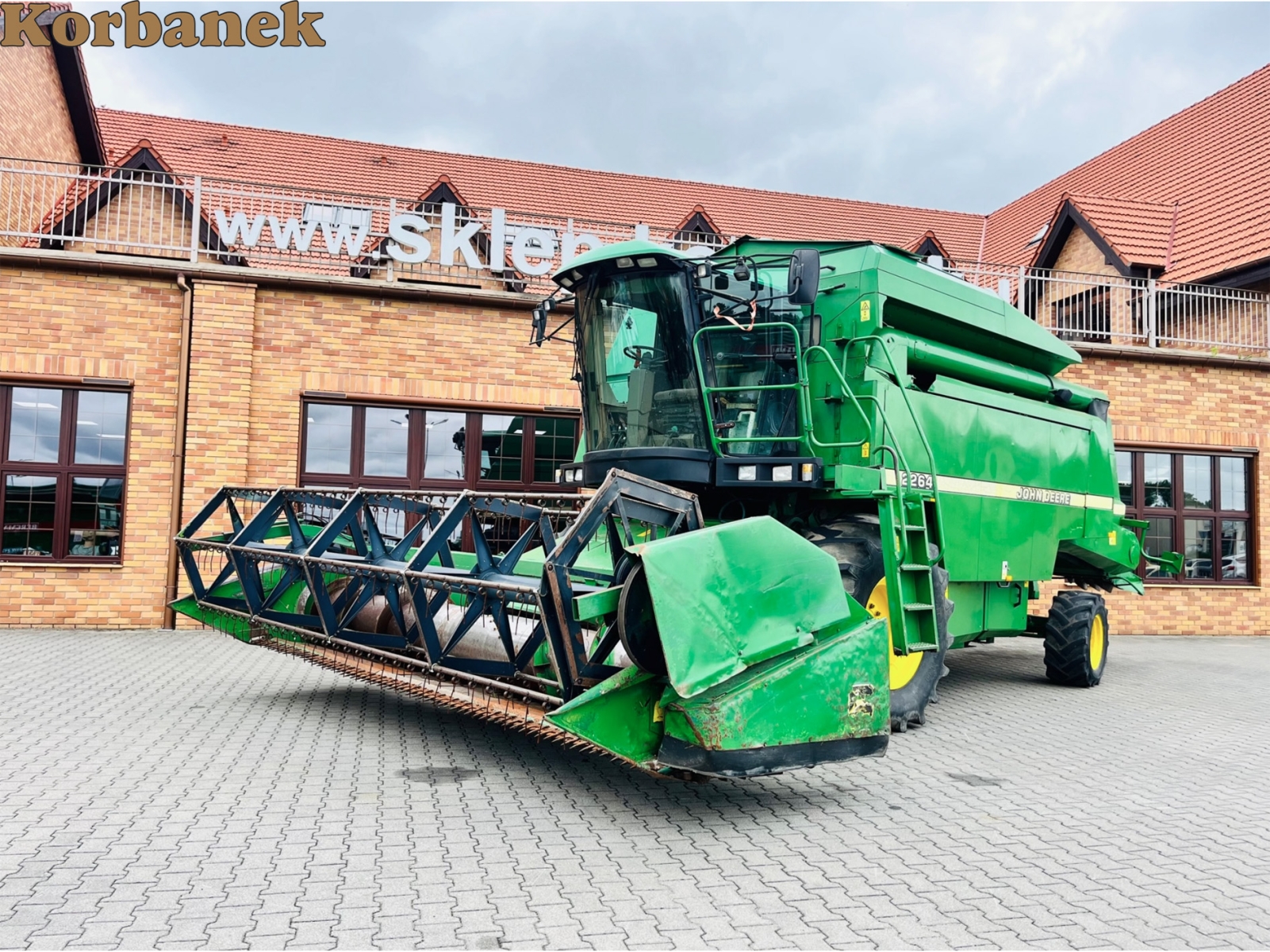 Kombajn zbożowy John Deere 2264