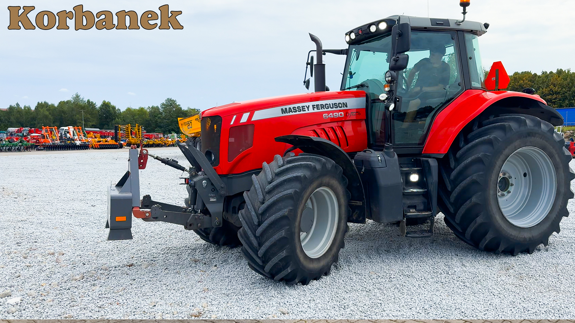 Ciągnik Massey Ferguson, kupiony w firmie Korbanek testowany na siłę uciągu