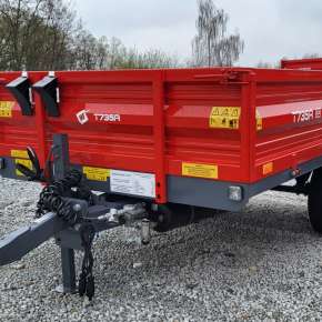 Czerwona przyczepa wywrotka jednoosiowa o ładowności 2,5-tony firmy Metal-Fach model T735A