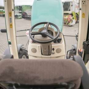 Przestronna kabina traktora 5000 advanced