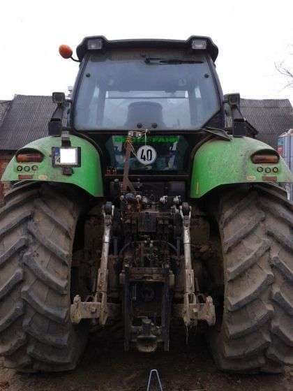 Tył traktora rolniczego Deutz Fahr X 710 